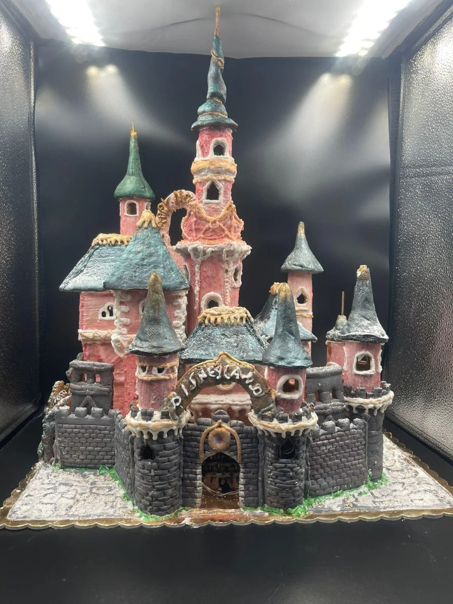 Gingerbread – Disney Castle