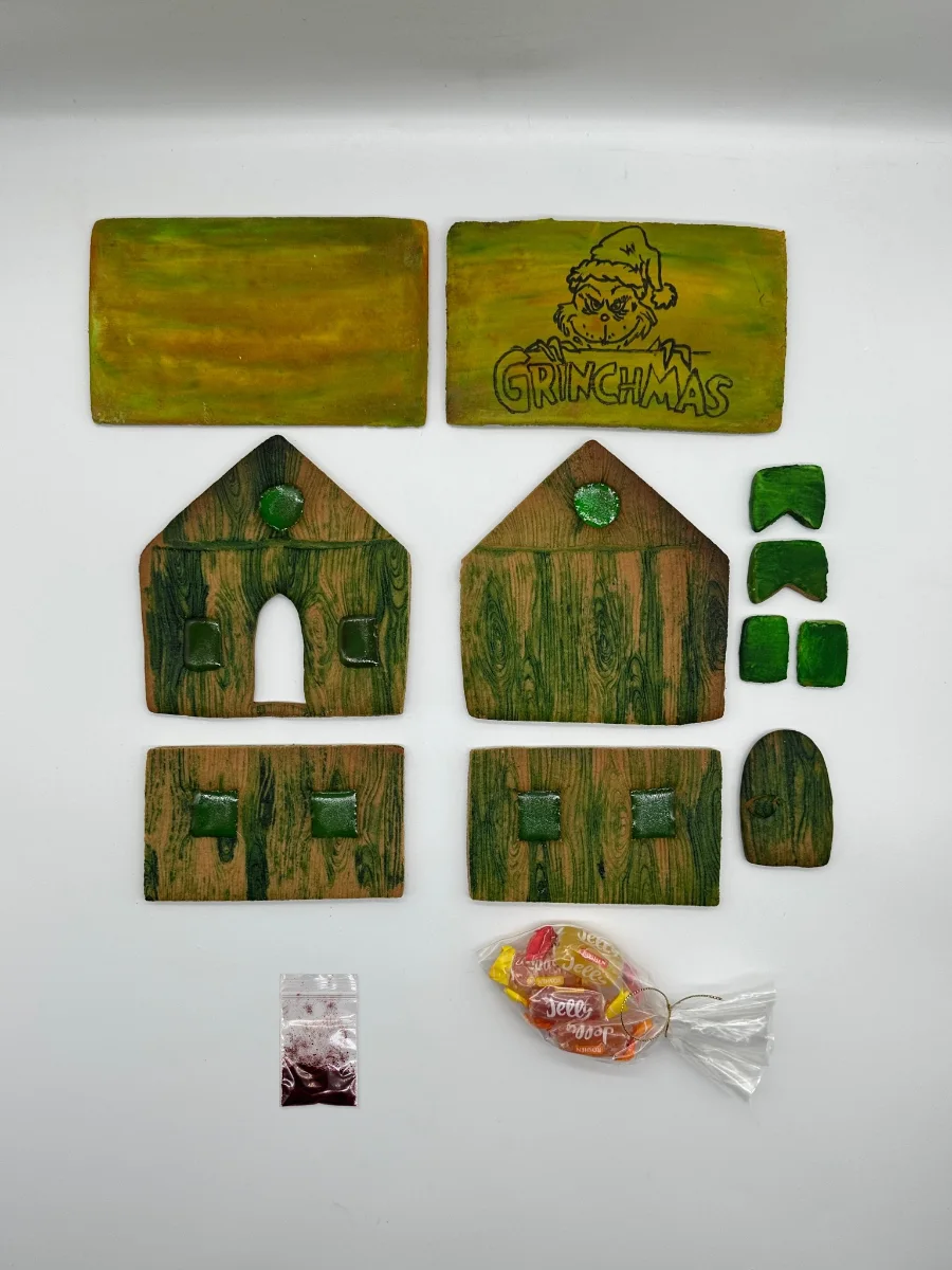 Woodland Grinch Edition – Gingerbread House Kit